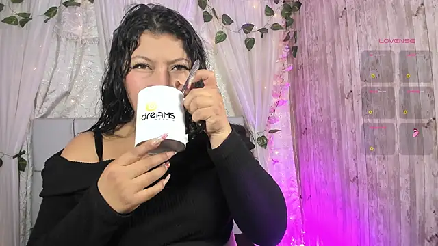 Snapshot of Rachel_new20 chatting on 10.20.25 Rachel new20 online show from 10.20.25