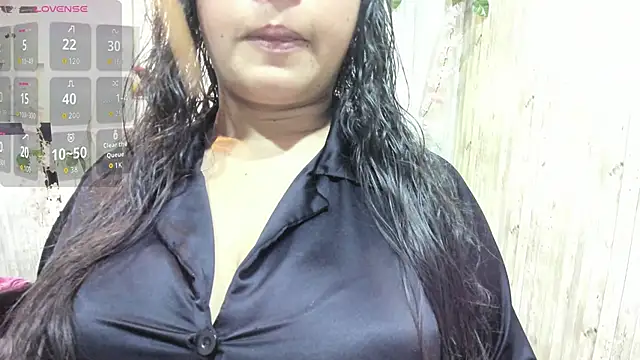 Snapshot of Rachel_new20 chatting on 12.15.25 Rachel new20 online show from 12.15.25