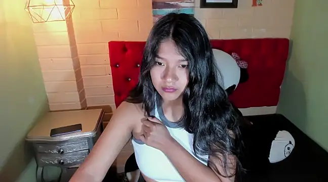 Snapshot of ScarletKray chatting on 02.03.25 ScarletKray online show from 02.03.25