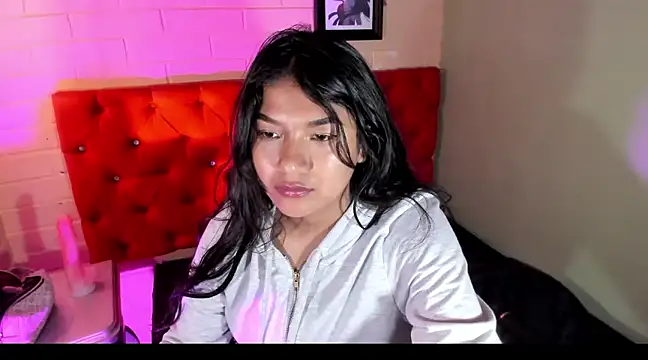 Snapshot of ScarletKray chatting on 02.27.25 ScarletKray online show from 02.27.25