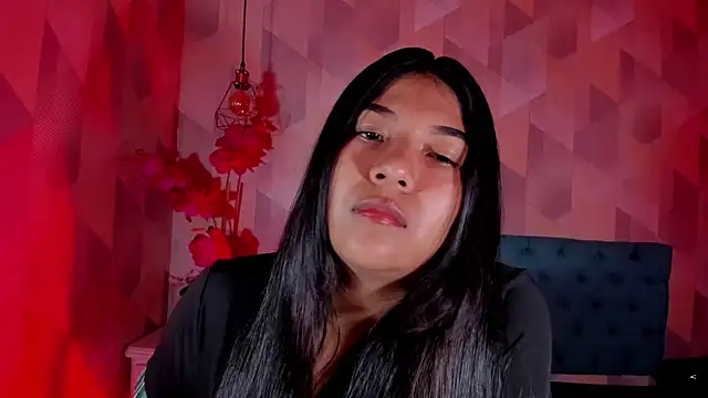 Snapshot of ScarletKray chatting on 10.17.25 ScarletKray online show from 10.17.25