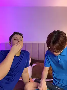 Snapshot of jacob_and_sam chatting on 11.13.25 jacob and sam online show from 11.13.25