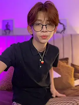 Snapshot of jacob_and_sam chatting on 11.22.25 jacob and sam online show from 11.22.25