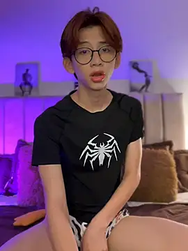 Snapshot of jacob_and_sam chatting on 11.22.25 jacob and sam online show from 11.22.25