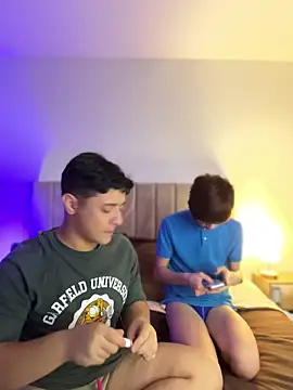 Snapshot of jacob_and_sam chatting on 01.07.26 jacob and sam online show from 01.07.26