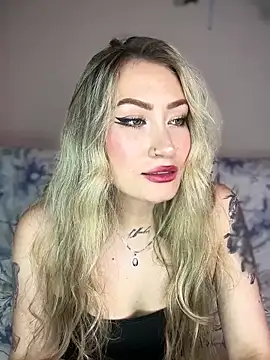 Lally Valencia   online show from 02.20.25