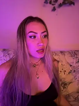 Lally Valencia   online show from 02.24.25