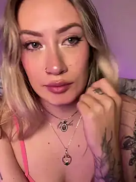 Lally Valencia   online show from 03.20.25