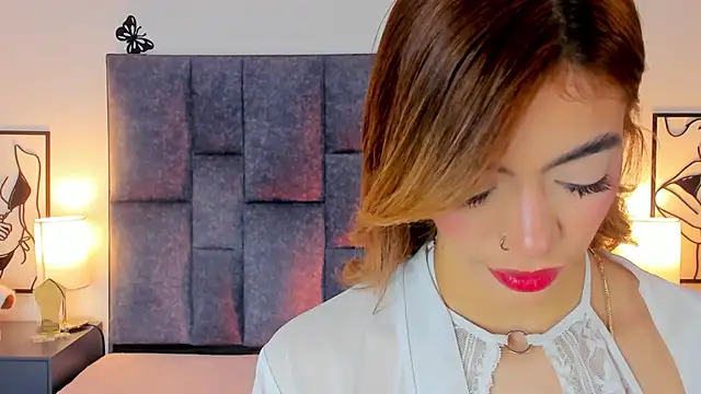 Snapshot of Violetta_Ficher chatting on 06.16.26 Violetta Ficher online show from 06.16.26