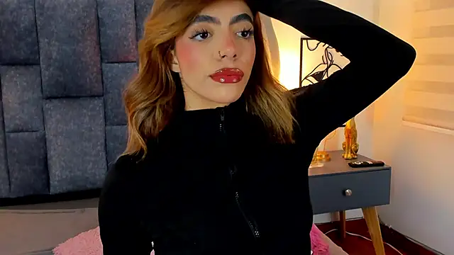 Snapshot of Violetta_Ficher chatting on 07.01.26 Violetta Ficher online show from 07.01.26