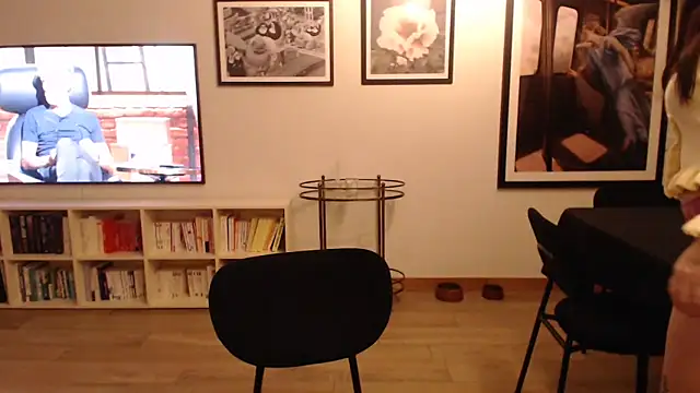 Snapshot of Orgasmille chatting on 02.13.25 Orgasmille online show from 02.13.25