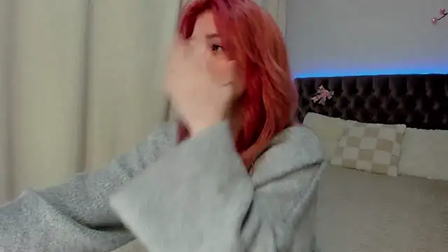 Ella Mayers online show from 09.26.25