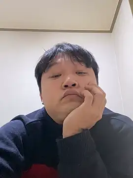 offwhite777 online show from 02.15.25