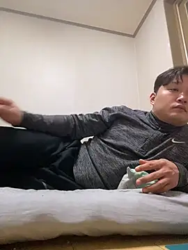 offwhite777 online show from 02.25.25