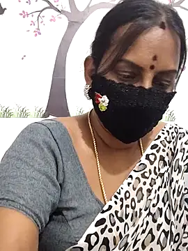 Snapshot of Tamil_Meera12 chatting on 04.30.26 Tamil Meera12 online show from 04.30.26