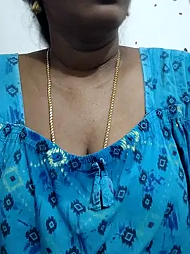 Snapshot of Tamil_Meera12 chatting on 05.15.26 Tamil Meera12 online show from 05.15.26