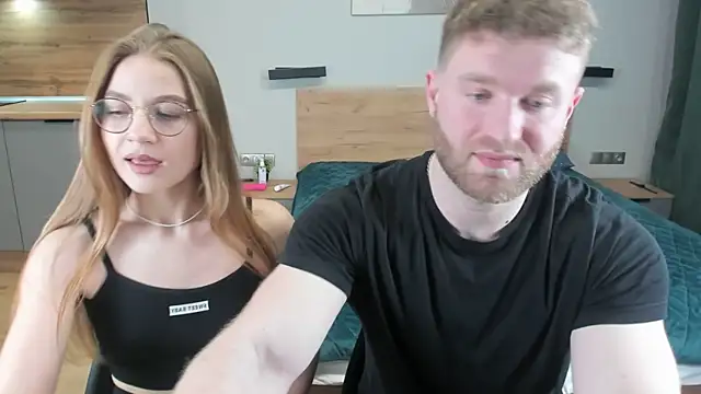 Snapshot of Enjoy_everymoment_ chatting on 02.05.25 Enjoy everymoment online show from 02.05.25