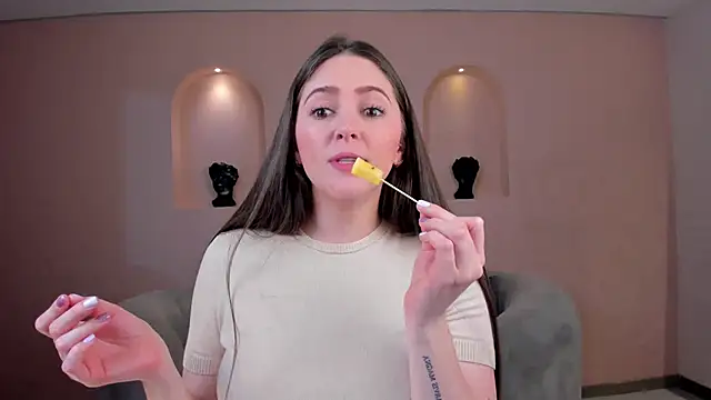 BeccaBaxter online show from 03.11.25