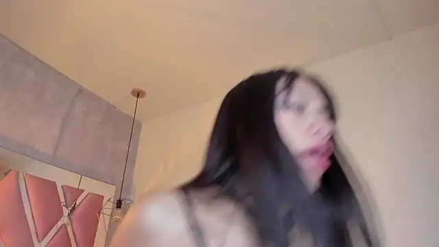 Snapshot of Raichell_ chatting on 02.13.25 Raichell  online show from 02.13.25