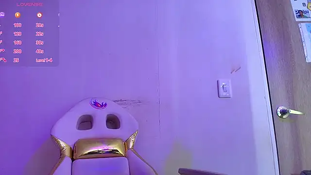 Snapshot of Raichell_ chatting on 10.09.25 Raichell  online show from 10.09.25