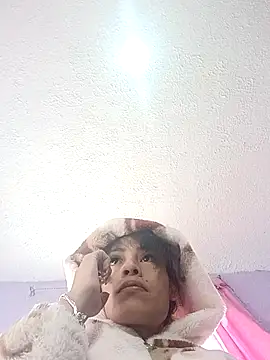 Snapshot of Raichell_ chatting on 10.16.25 Raichell  online show from 10.16.25