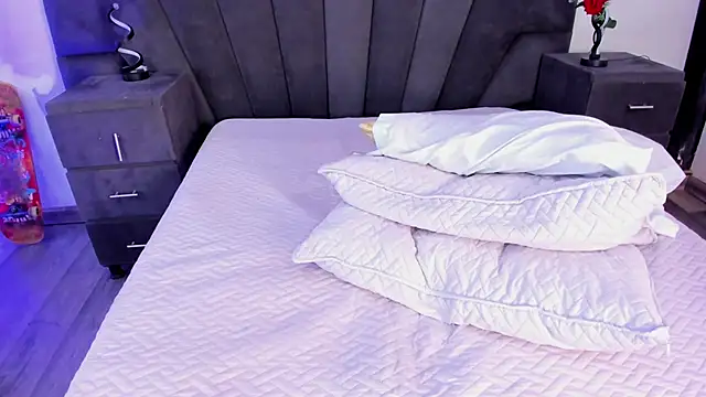 Snapshot of JhoanLeandro chatting on 02.23.25 JhoanLeandro online show from 02.23.25