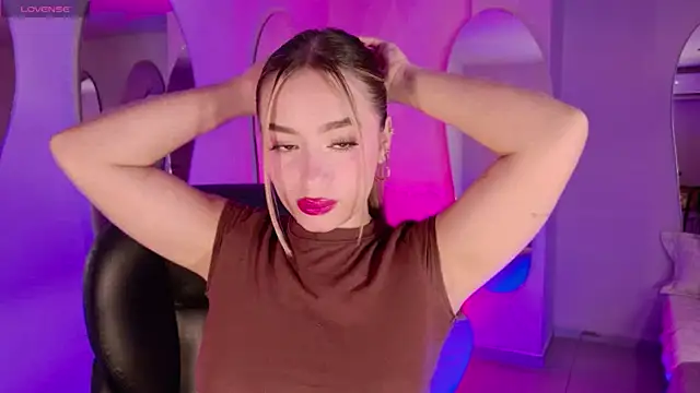 AmaiaHaywood online show from 11.06.25