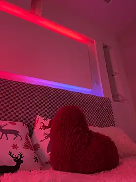 Snapshot of _BbFreya chatting on 02.04.25 BbFreya online show from 02.04.25