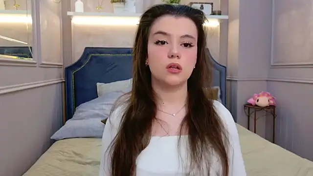 Pauline Heaven online show from 11.24.25