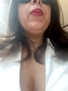 laarti online show from 09.10.25