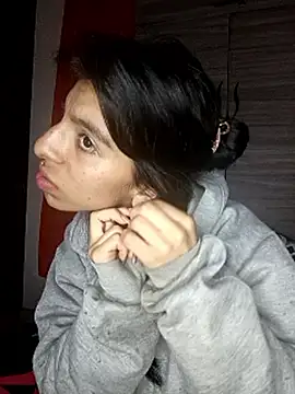 Ariell Kieran online show from 09.18.25