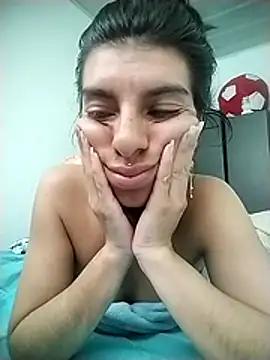 Snapshot of Ariell_Kieran chatting on 02.01.26 Ariell Kieran online show from 02.01.26