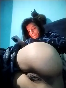 Snapshot of Ariell_Kieran chatting on 02.27.26 Ariell Kieran online show from 02.27.26