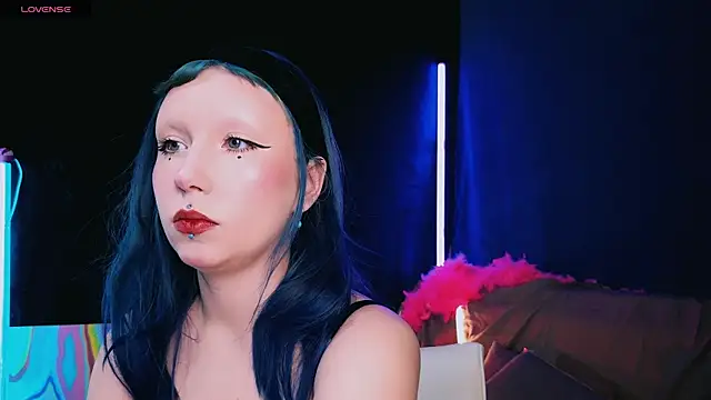 Snapshot of Bibi_Iva chatting on 03.18.25 Bibi Iva online show from 03.18.25