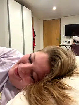 Lars-Lola online show from 12.05.25