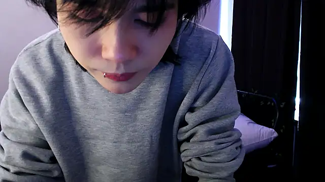 Snapshot of rennnuts chatting on 03.22.25 rennnuts online show from 03.22.25