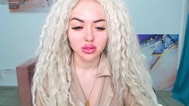 MissisCaty online show from 02.19.25