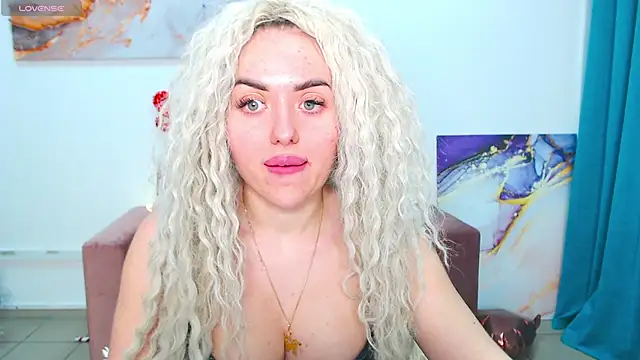 MissisCaty online show from 02.25.25