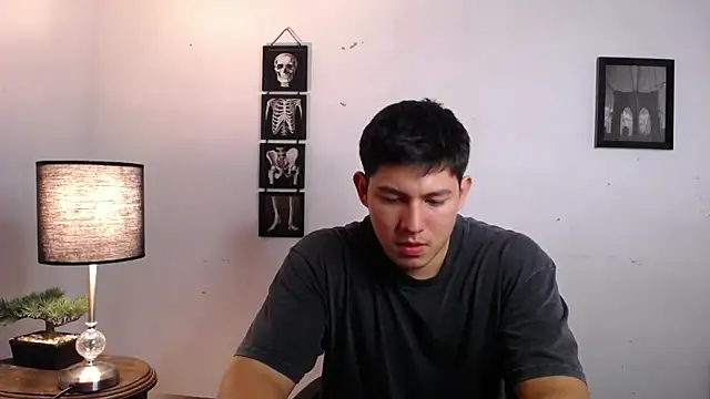 JamesCr  online show from 11.24.25