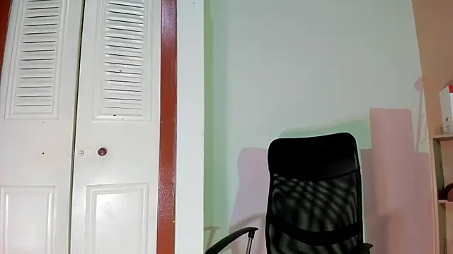 Violetta 0 online show from 11.26.25