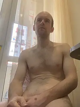 LynnAhNight online show from 02.21.26