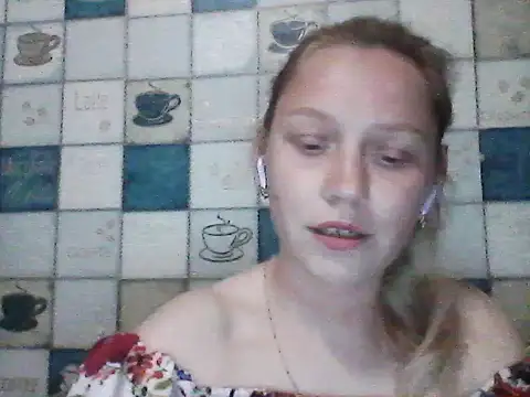 Snapshot of Anna_wey chatting on 05.08.26 Anna wey online show from 05.08.26