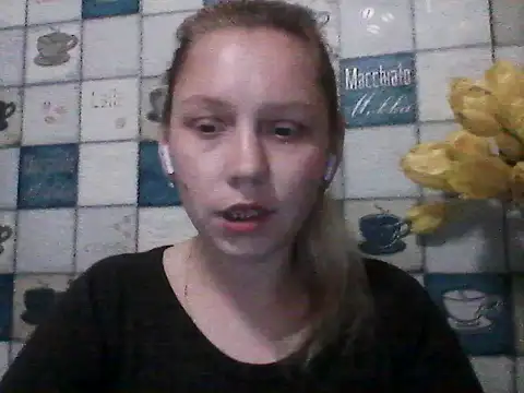 Snapshot of Anna_wey chatting on 05.15.26 Anna wey online show from 05.15.26