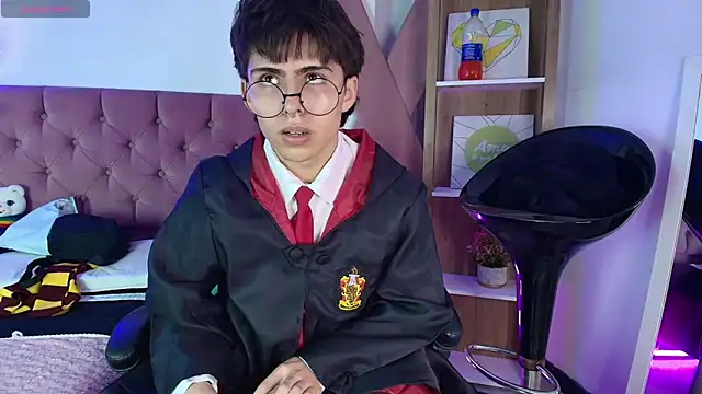 PepperTwink online show from 10.18.25