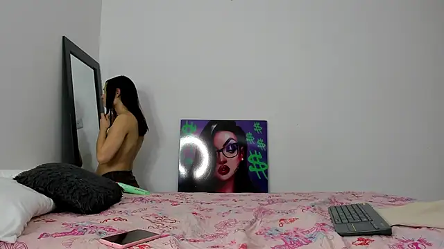 Snapshot of andrea_cherryy chatting on 09.29.25 andrea cherryy online show from 09.29.25