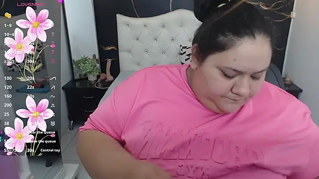 Aaliyah11 online show from 03.20.25