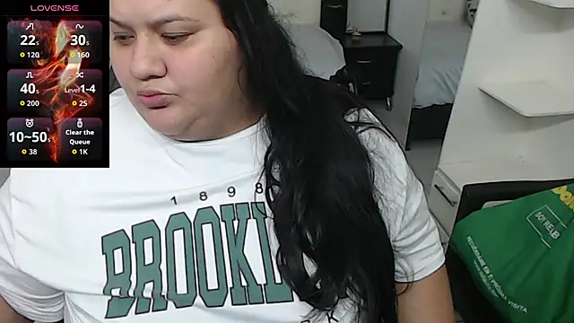 Aaliyah11 online show from 10.15.25