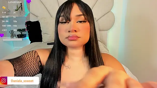 Danielaangelina online show from 11.17.25