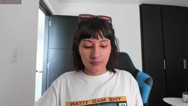 ggor4w33 online show from 09.18.25