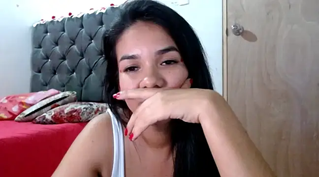 Snapshot of tezza_smith chatting on 02.15.25 tezza smith online show from 02.15.25